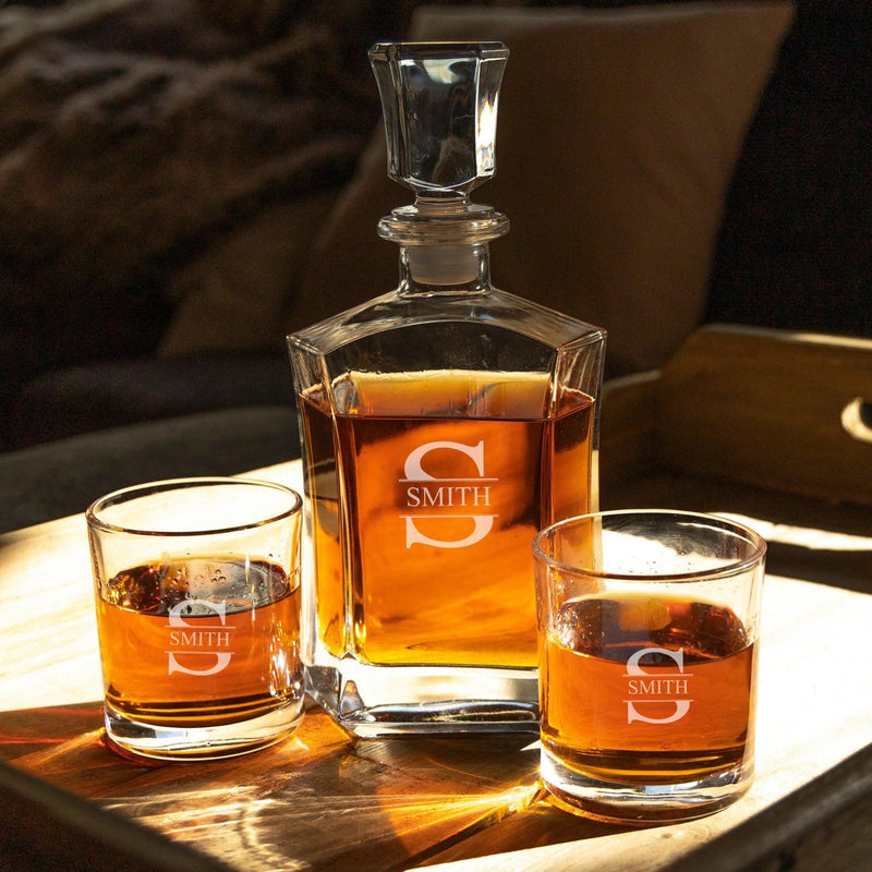 Personalized Decanter Set with 2 Whiskey Glasses